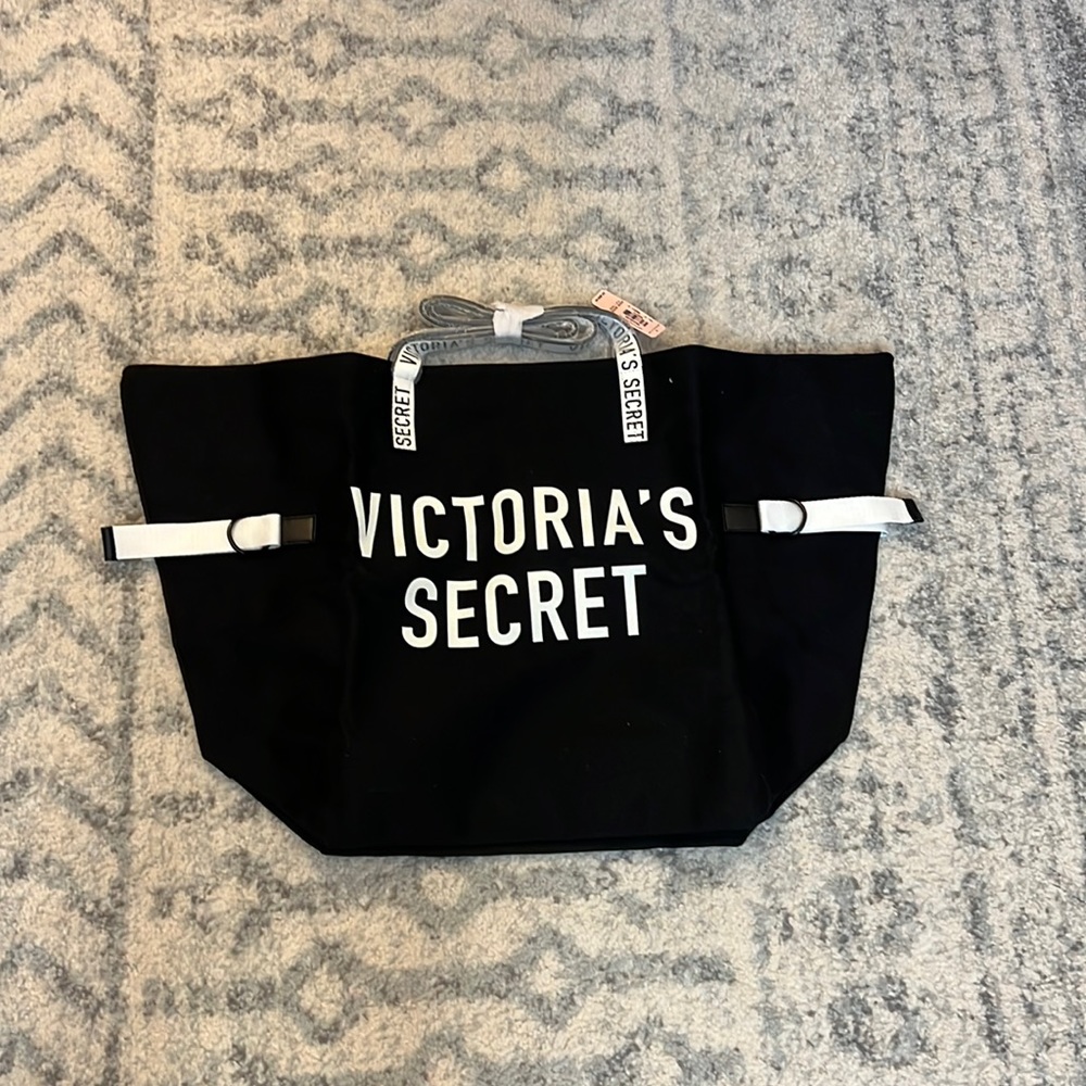 NEW Victoria’s Secret Tote Bag